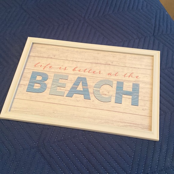 White life is better at the beach decor sign - Picture 1 of 2